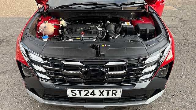 Hyundai TUCSON 1.6T Advance 5dr Petrol Estate Red