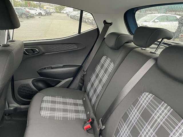 Hyundai I10 1.2 [79] Premium 5dr Auto [Nav] Pearl - Vibrant blue