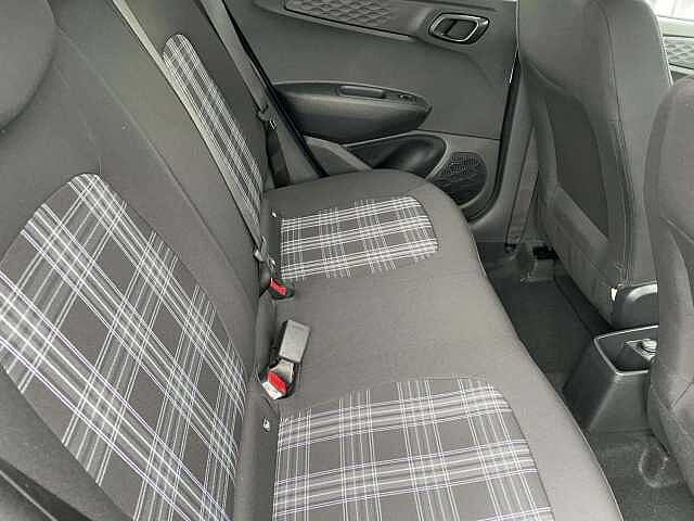 Hyundai I10 1.2 [79] Premium 5dr Auto [Nav] Pearl - Vibrant blue