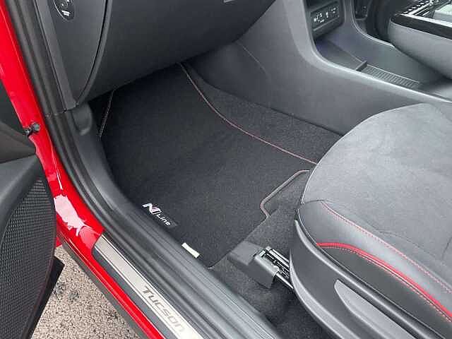 Hyundai TUCSON 1.6T Plug-in Hybrid N Line 5dr 4WD Auto Red