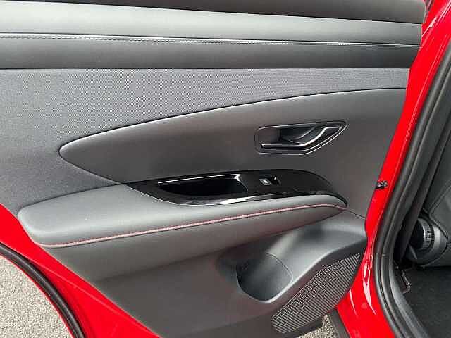 Hyundai TUCSON 1.6T Plug-in Hybrid N Line 5dr 4WD Auto Red