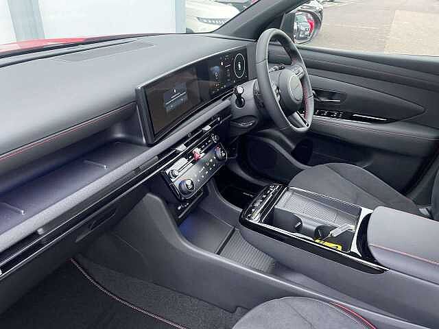 Hyundai TUCSON 1.6T Plug-in Hybrid N Line 5dr 4WD Auto Red