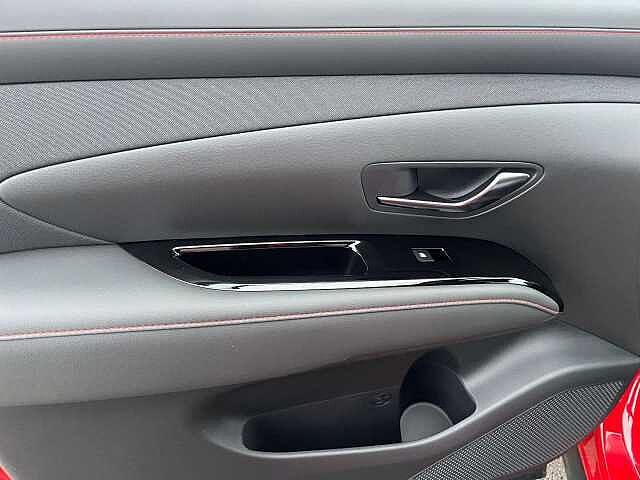 Hyundai TUCSON 1.6T Plug-in Hybrid N Line 5dr 4WD Auto Red