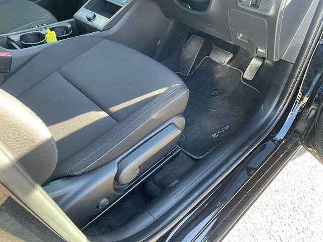 Hyundai KONA 160kW Advance 65kWh 5dr Auto Black