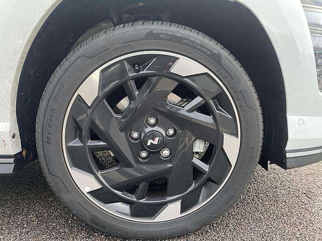 Hyundai KONA 160kW N Line S 65kWh 5dr Auto White