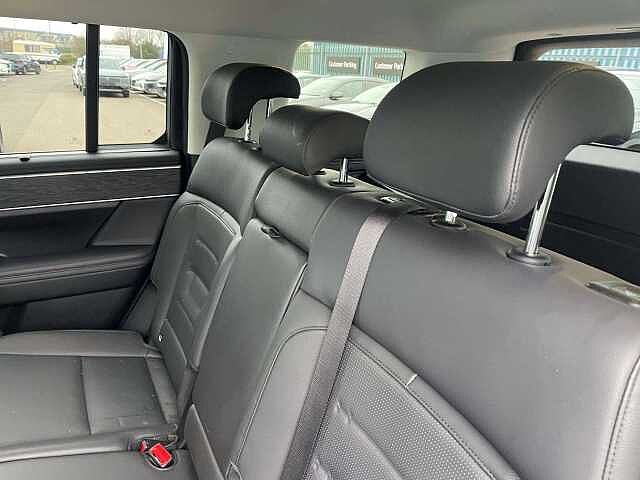Hyundai SANTA FE 1.6 TGDi Hybrid Premium 5dr Auto Black