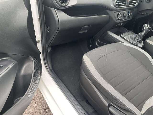 Hyundai I10 1.0 [63] Advance 5dr Auto [Nav] White