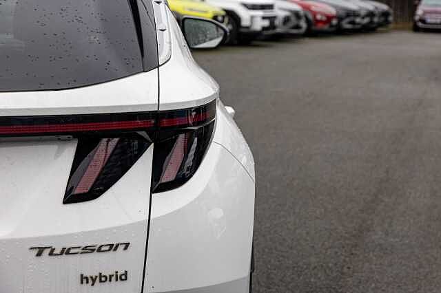 Hyundai TUCSON 1.6 TGDi Hybrid 230 Ultimate 5dr 2WD Auto Polar White