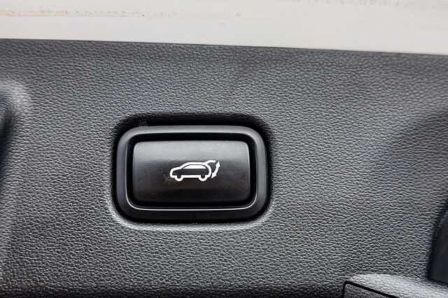 Hyundai TUCSON 1.6 TGDi Hybrid 230 Ultimate 5dr 2WD Auto Polar White