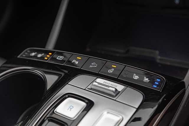 Hyundai TUCSON 1.6 TGDi Hybrid 230 Ultimate 5dr 2WD Auto Polar White