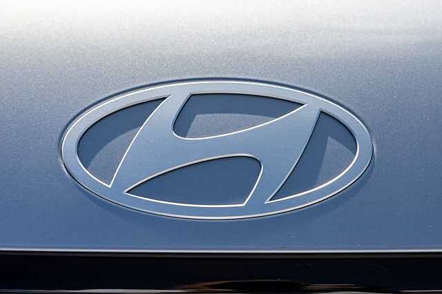 Hyundai SANTA FE 1.6 TGDi Plug-in Hybrid Ultimate 5dr 4WD Auto Typhoon Silver