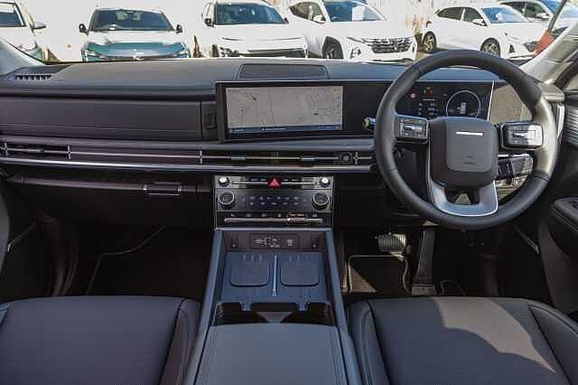 Hyundai SANTA FE 1.6 TGDi Plug-in Hybrid Ultimate 5dr 4WD Auto Typhoon Silver