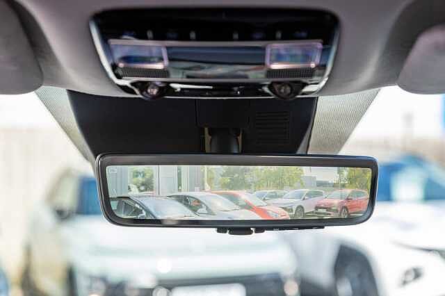 Hyundai SANTA FE 1.6 TGDi Plug-in Hybrid Ultimate 5dr 4WD Auto Typhoon Silver