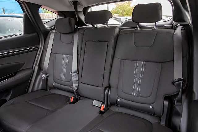 Hyundai TUCSON 1.6 TGDi Hybrid 230 Premium 5dr 2WD Auto Phantom Black