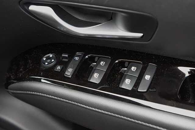 Hyundai TUCSON 1.6 TGDi Hybrid 230 Premium 5dr 2WD Auto Phantom Black