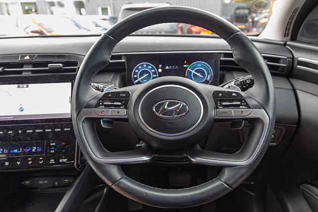 Hyundai TUCSON 1.6 TGDi Hybrid 230 Premium 5dr 2WD Auto Phantom Black