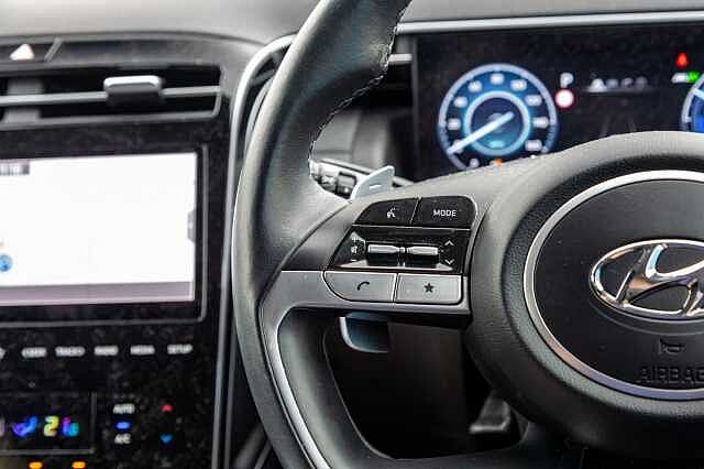 Hyundai TUCSON 1.6 TGDi Hybrid 230 Premium 5dr 2WD Auto Phantom Black