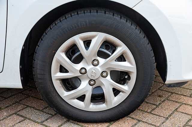 Hyundai I10 1.0 SE 5dr Polar White