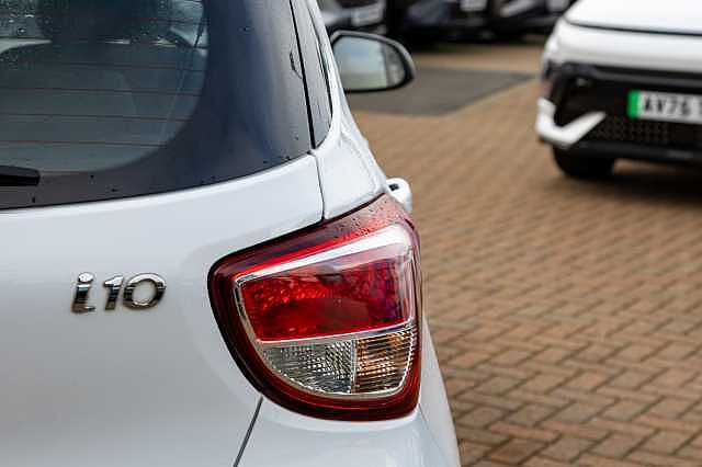 Hyundai I10 1.0 SE 5dr Polar White