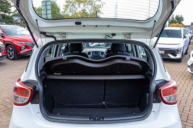 Hyundai I10 1.0 SE 5dr Polar White