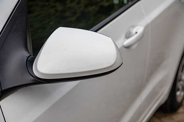 Hyundai I10 1.0 SE 5dr Polar White