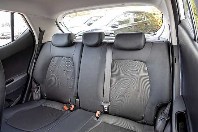 Hyundai I10 1.0 SE 5dr Polar White