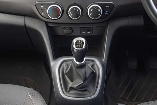 Hyundai I10 1.0 SE 5dr Polar White