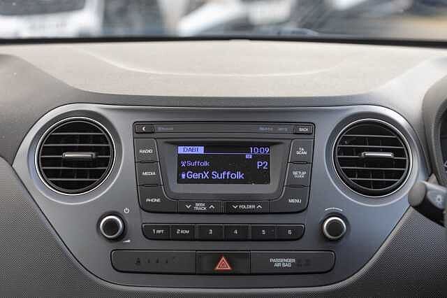 Hyundai I10 1.0 SE 5dr Polar White