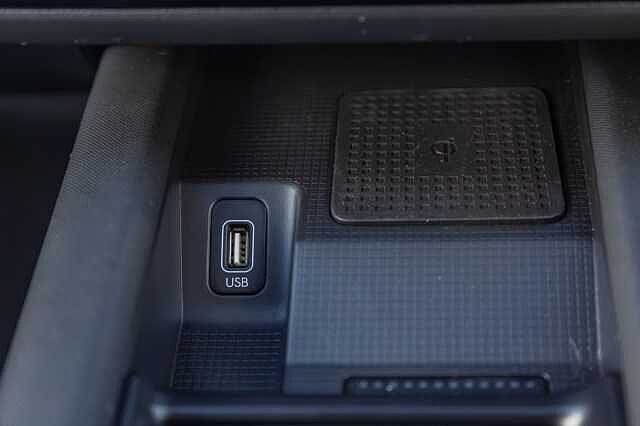 Hyundai IONIQ 6 E (228ps) Premium 77kWh (Single Motor) RWD Gold