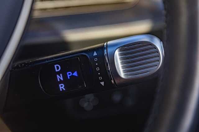 Hyundai IONIQ 6 E (228ps) Premium 77kWh (Single Motor) RWD Gold