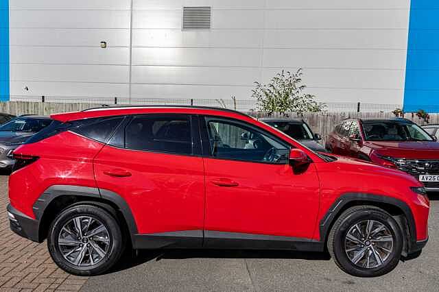 Hyundai TUCSON 1.6 TGDi SE Connect 5dr 2WD Engine Red