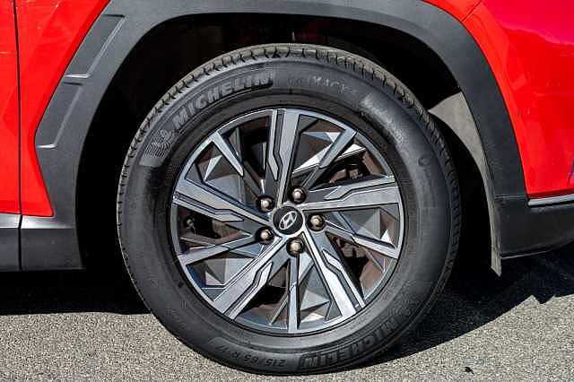 Hyundai TUCSON 1.6 TGDi SE Connect 5dr 2WD Engine Red