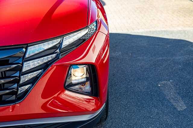 Hyundai TUCSON 1.6 TGDi SE Connect 5dr 2WD Engine Red