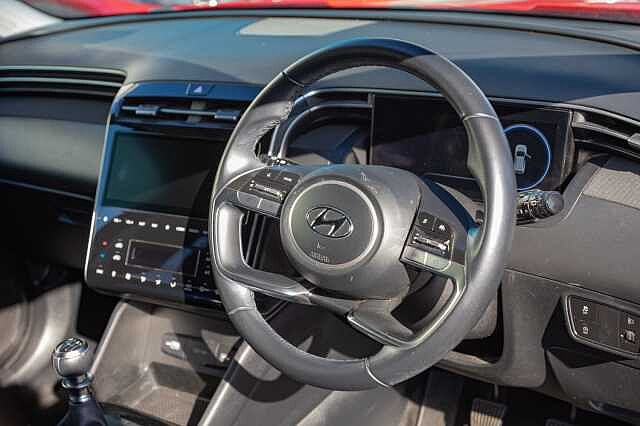 Hyundai TUCSON 1.6 TGDi SE Connect 5dr 2WD Engine Red