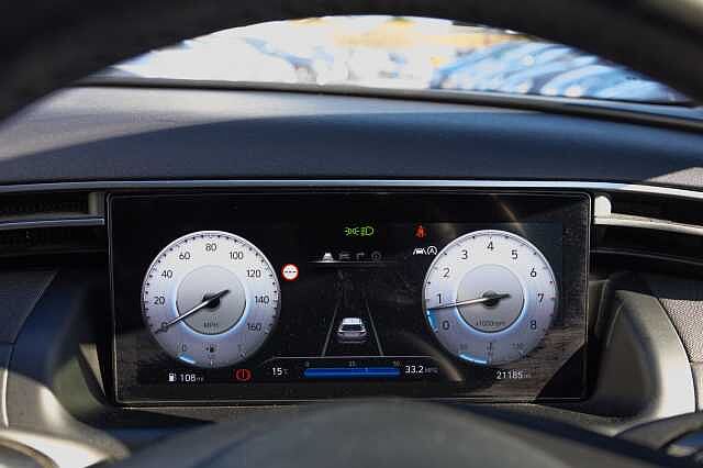 Hyundai TUCSON 1.6 TGDi SE Connect 5dr 2WD Engine Red