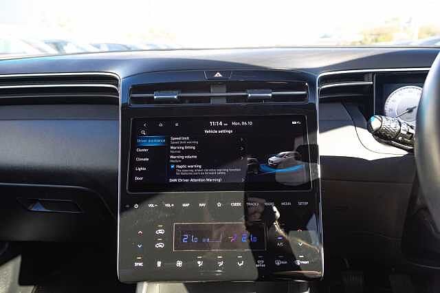 Hyundai TUCSON 1.6 TGDi SE Connect 5dr 2WD Engine Red