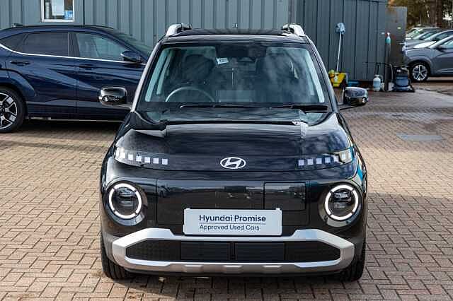 Hyundai INSTER 85kW 02 49kWh 5dr Auto Phantom Black