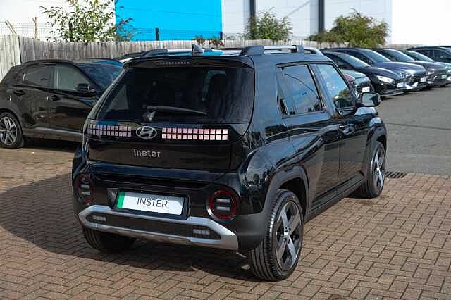 Hyundai INSTER 85kW 02 49kWh 5dr Auto Phantom Black