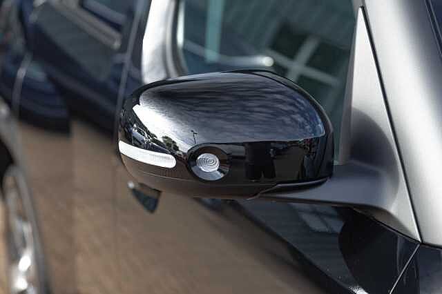 Hyundai INSTER 85kW 02 49kWh 5dr Auto Phantom Black