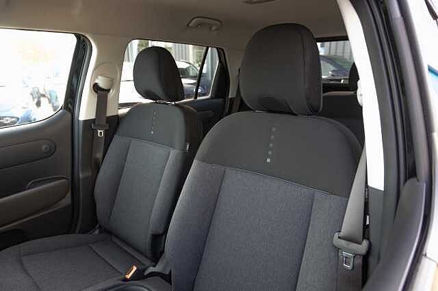 Hyundai INSTER 85kW 02 49kWh 5dr Auto Phantom Black