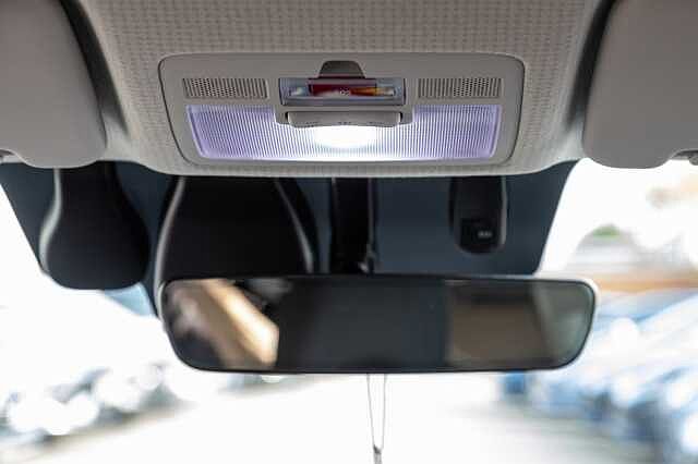 Hyundai INSTER 85kW 02 49kWh 5dr Auto Phantom Black