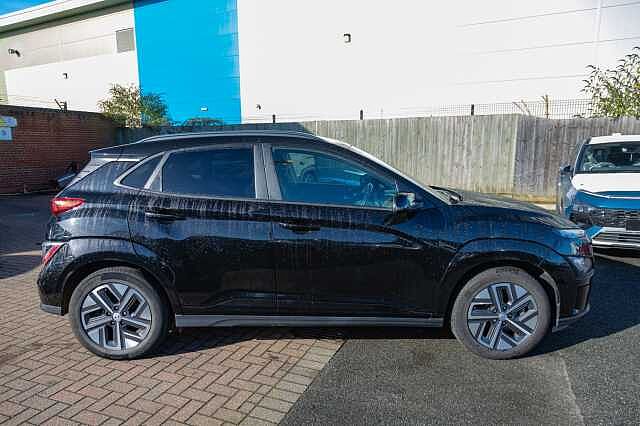 Hyundai KONA 150kW Premium 64kWh 5dr Auto Abyss Black
