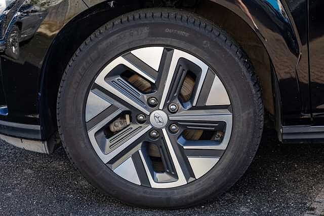Hyundai KONA 150kW Premium 64kWh 5dr Auto Abyss Black