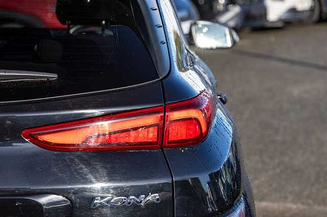 Hyundai KONA 150kW Premium 64kWh 5dr Auto Abyss Black