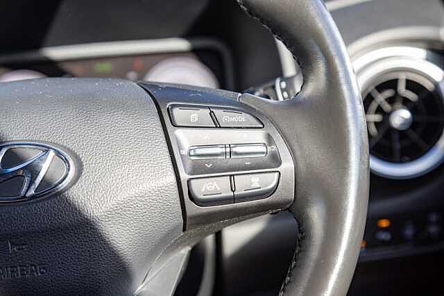 Hyundai KONA 150kW Premium 64kWh 5dr Auto Abyss Black