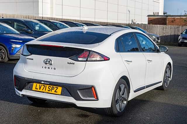 Hyundai IONIQ 1.6 GDi Hybrid Premium SE 5dr DCT