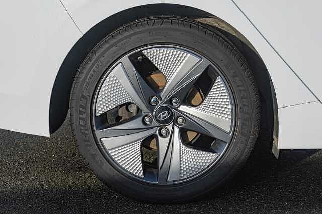 Hyundai IONIQ 1.6 GDi Hybrid Premium SE 5dr DCT