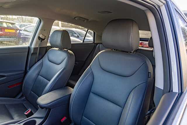 Hyundai IONIQ 1.6 GDi Hybrid Premium SE 5dr DCT