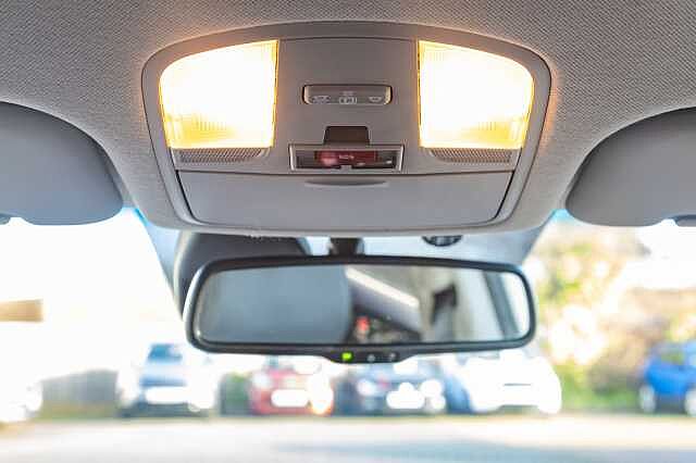 Hyundai IONIQ 1.6 GDi Hybrid Premium SE 5dr DCT