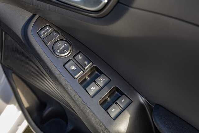 Hyundai IONIQ 1.6 GDi Hybrid Premium SE 5dr DCT